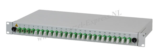 19 inch aansluitbox met 24 E2000/APC Singlemode koppelingen